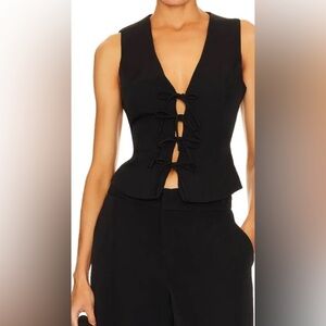 Elliatt Cavalcade top